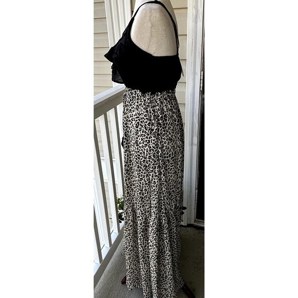NWT Tiered Animal Print Maxi Boho Sundress with Black Crossover Bodice, Size S - Picture 4 of 8